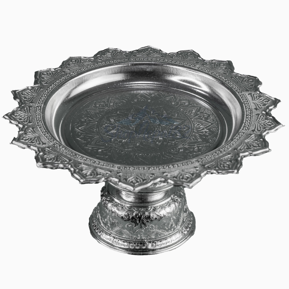 Handcrafted Silver Finish Puja Pedestal Tray | Traditional Decorative Offering Plate – हस्तनिर्मित पूजा थाल